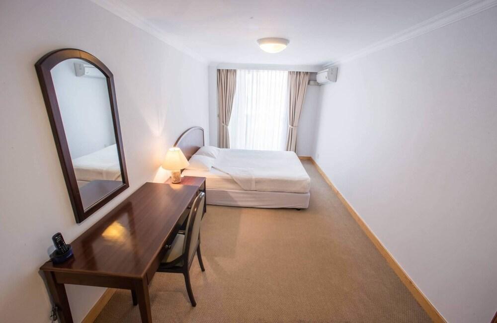 Saigon Court Serviced Apartment Хошимин Екстериор снимка