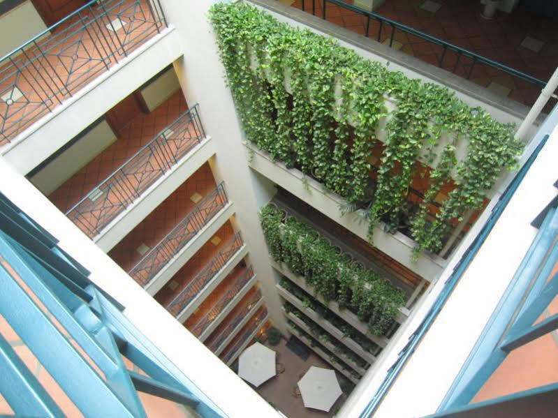 Saigon Court Serviced Apartment Хошимин Екстериор снимка