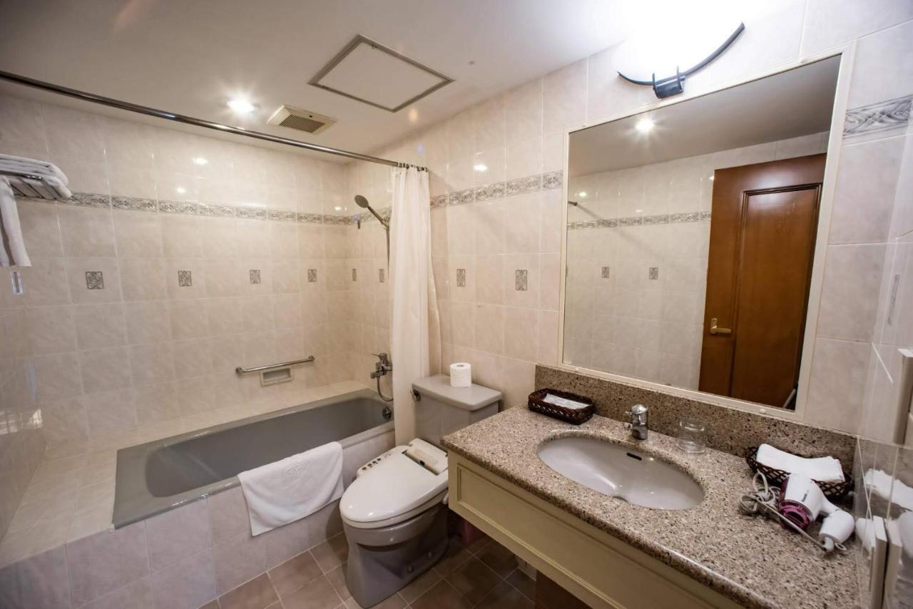 Saigon Court Serviced Apartment Хошимин Екстериор снимка